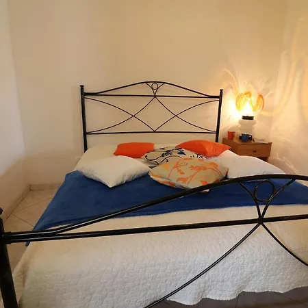 Casa Marta 4 Posti A Holiday home *